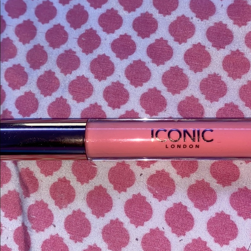 iconic london lip plumping gloss
